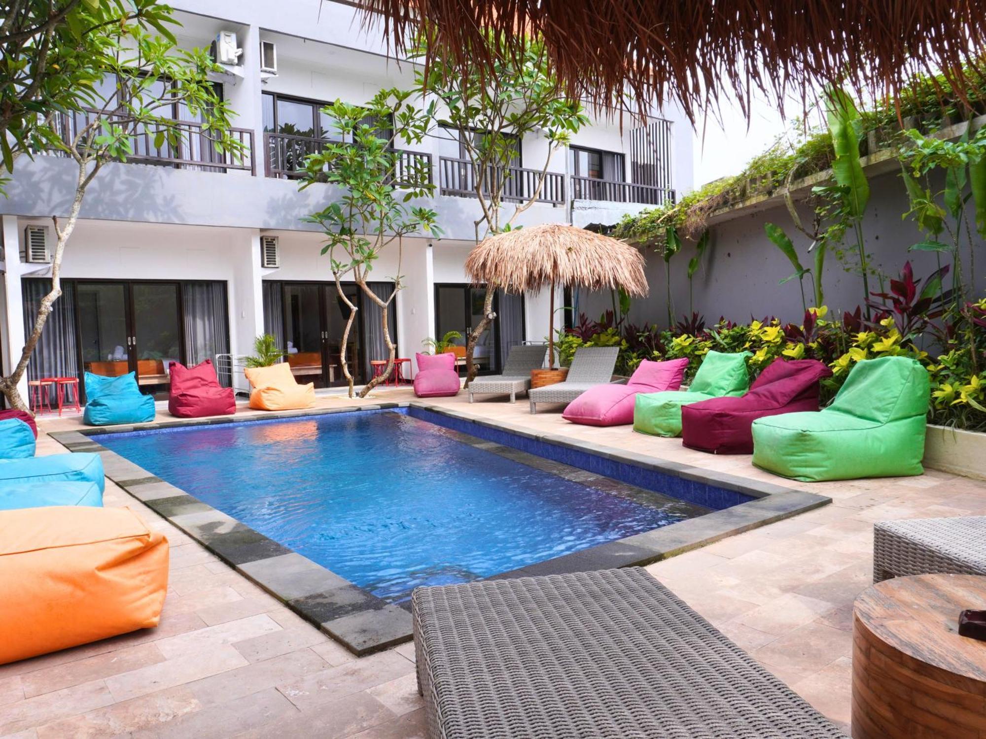 Summer Of Surf Hostel Uluwatu Ungasan  Ngoại thất bức ảnh